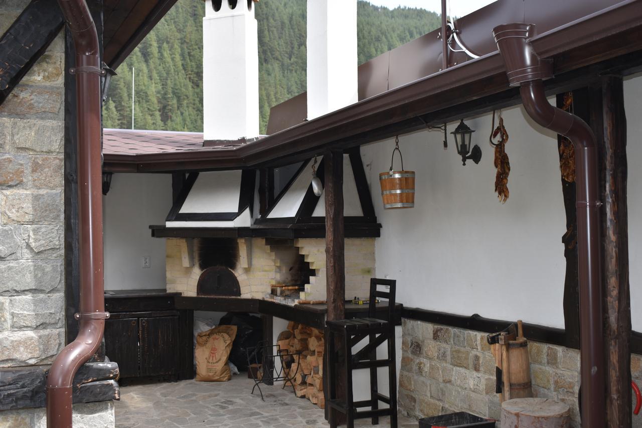 ホテル Bavaria House ゴヴェダルツィ エクステリア 写真