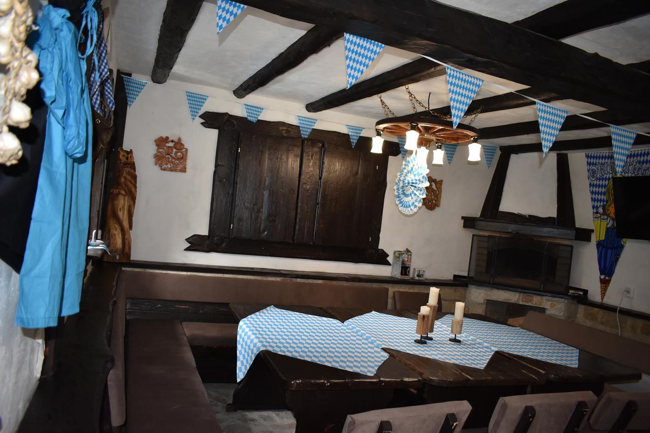 ホテル Bavaria House ゴヴェダルツィ エクステリア 写真